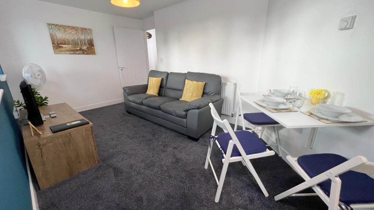 Cross Court, Stafford By Bell Apartments Exterior foto