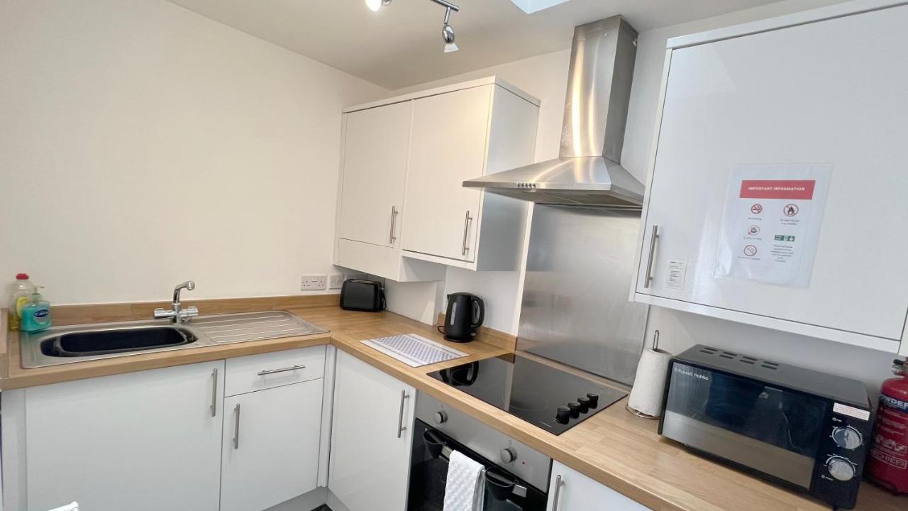 Cross Court, Stafford By Bell Apartments Exterior foto