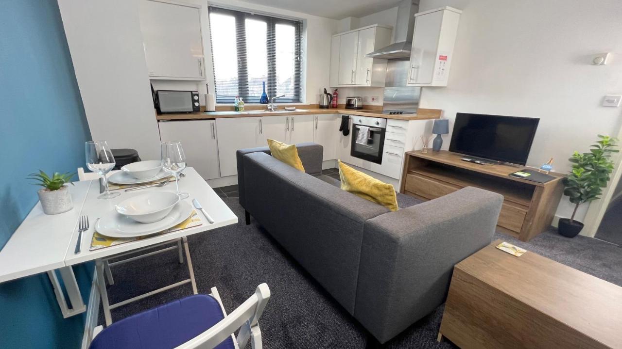 Cross Court, Stafford By Bell Apartments Exterior foto
