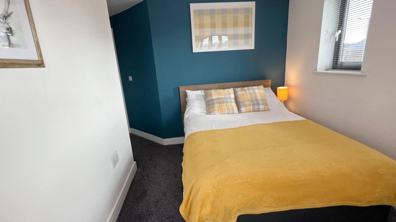 Cross Court, Stafford By Bell Apartments Exterior foto