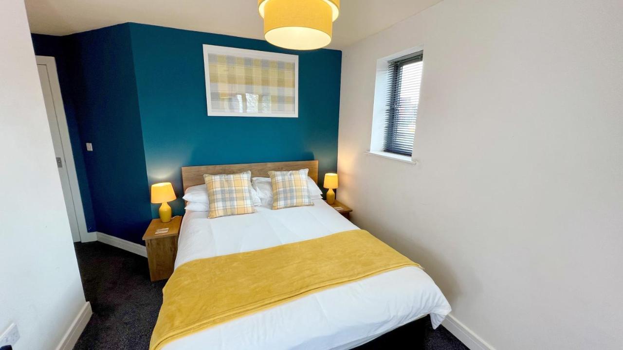 Cross Court, Stafford By Bell Apartments Exterior foto