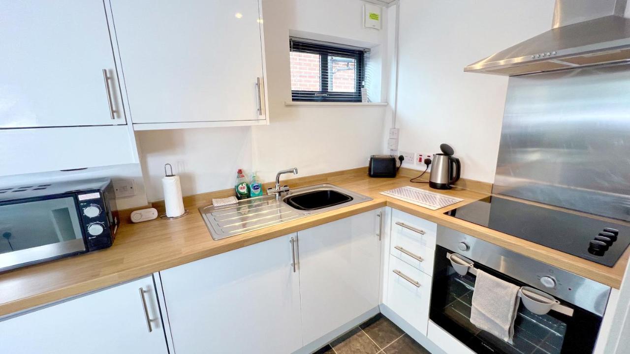 Cross Court, Stafford By Bell Apartments Exterior foto