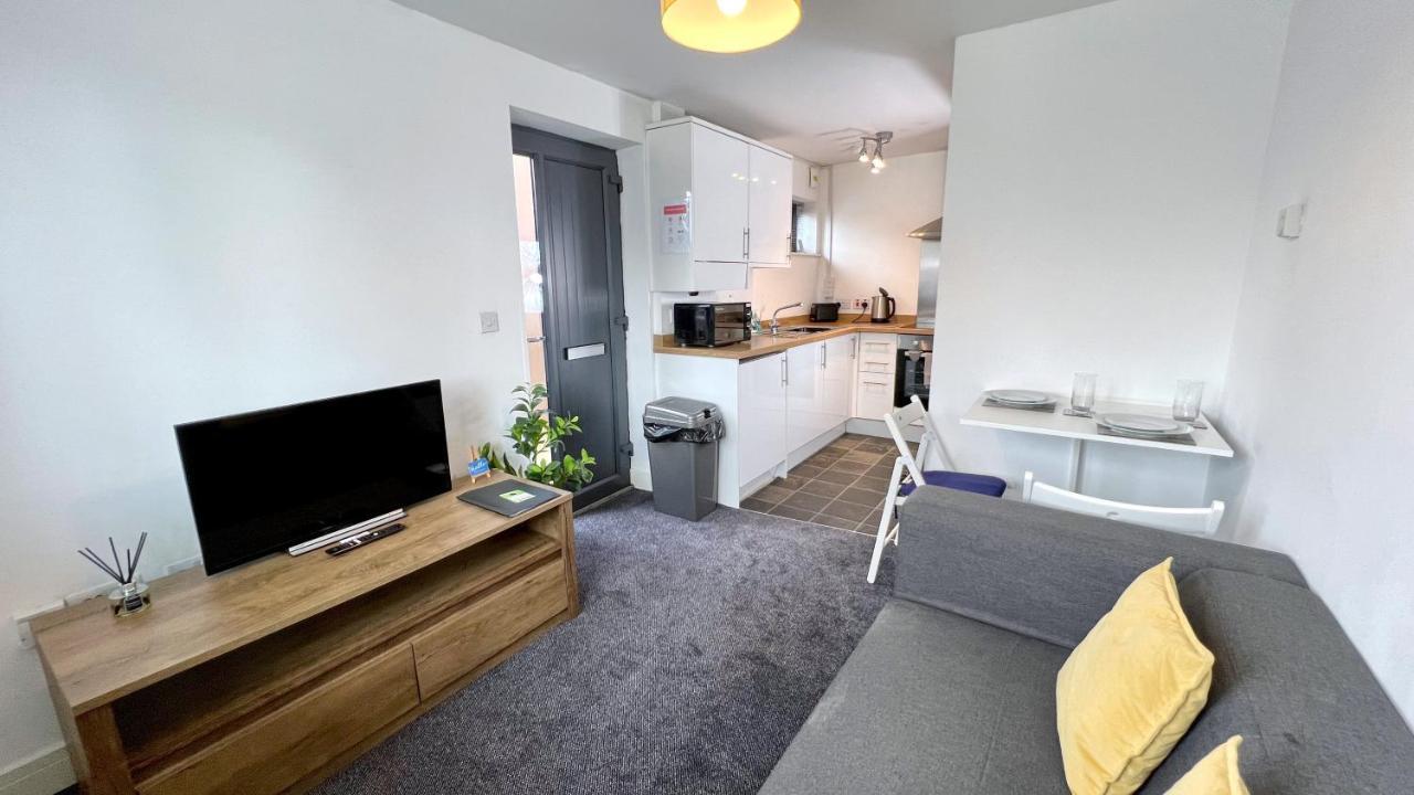 Cross Court, Stafford By Bell Apartments Exterior foto