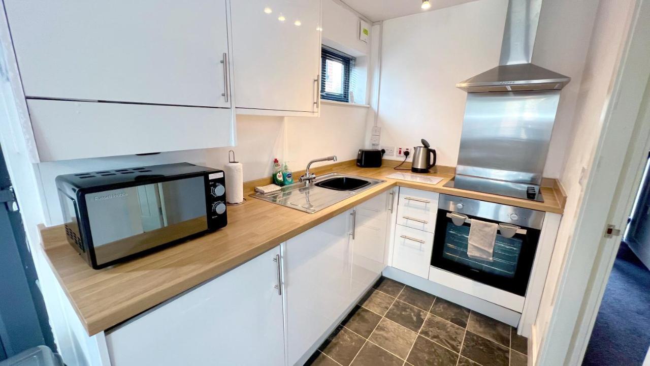 Cross Court, Stafford By Bell Apartments Exterior foto
